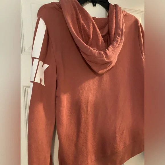 2 VICTORIA SECRET PINK HOODIES!🤩 - Picture 16 of 17